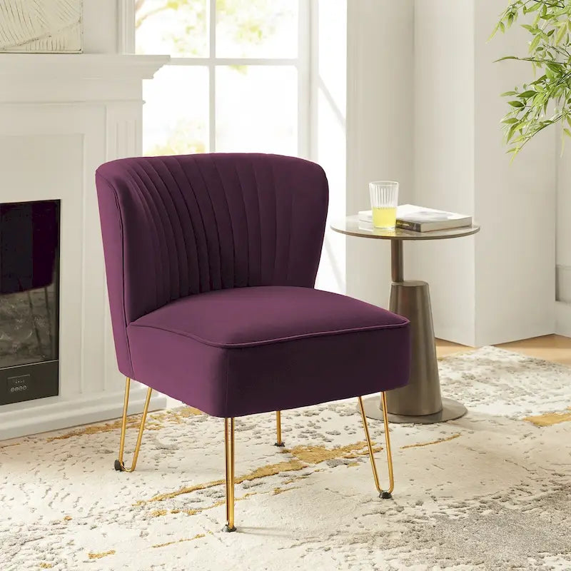 Chaise d'appoint capitonnée moderne en velours avec pieds dorés par